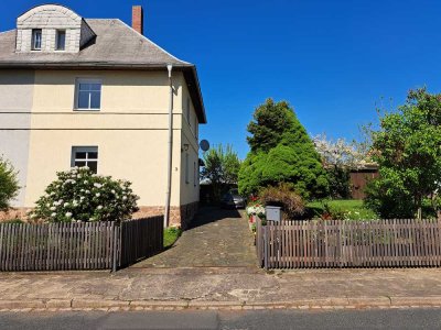 Provisionsfrei! - Doppelhaushälfte mit Garage in beliebter, ruhiger Wohnlage von Waldheim