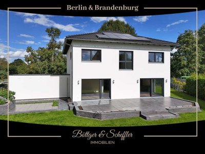 Großzügige, energieeffiziente und hochwertig ausgestatte Stadtvilla in Dallgow-Döberitz