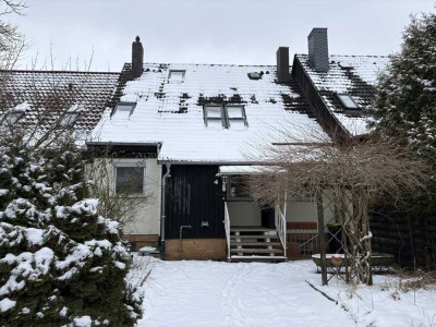 KARSTEN IMMOBILIEN ermöglicht Ihnen: Wohnen im sehr gut geschnittenen Reihenmittelhaus in Burgdorf