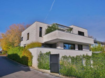 Sie suchen das Besondere ? Exklusive 2-Zimmer Terrassenwohnung in bester Lage des Musikantenviertels