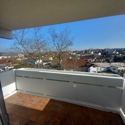 Helle 2-Zimmer Wohnung im 3. OG mit Balkon in Passau-Heining