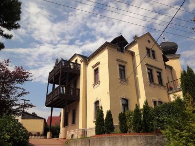 Herrliche 5-Raum-Wohnung mit tollem Ausblick in ruhiger Lage! Bilder folgen