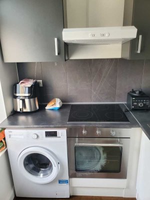 Wohnen mit Charakter: 2-Zimmer-Wohnung in Leipzig-Anger-Crottendorf