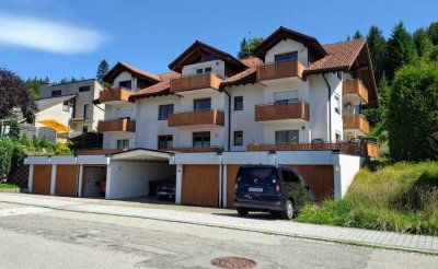 2-Zi-Wohnung mit 2 Terrassen und EBK an guter Aussichtslage in Neustadt