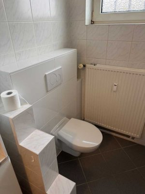 Stilvolle 2-Zimmer-Wohnung mit Balkon und EBK in Hofheim