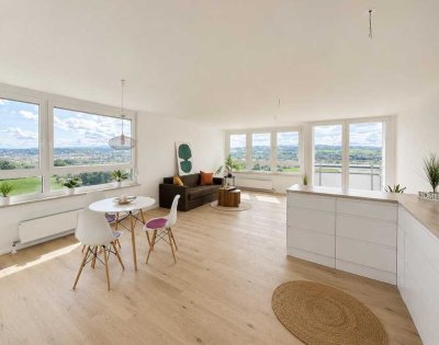 Kemptens höchste 4 ZI-Wohnung. Erstbezug nach Kernsanierung
