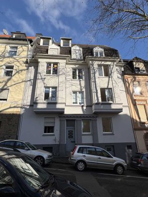 Charmante 4 Zimmer-Maisonettewohnung mit Altbauflair und Blick ins Grüne