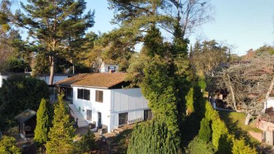 Ruhe, Weite, Natur  - Familiendomizil mit großem Garten und unverbaubarem Weitblick in die Natur