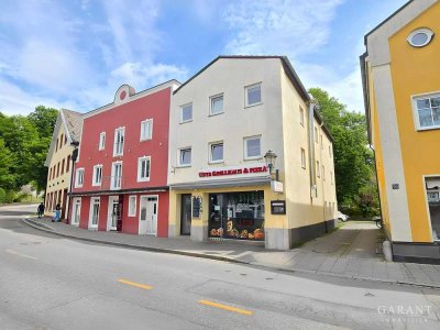 Traditionsreiches Mehrfamilienhaus mit Gewerbeanteil im Zentrum von Bad Aibling