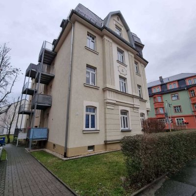 Tolle und helle 4-Zimmer Wohnung mit Balkon - 7,2 % Rendite in Zwickau