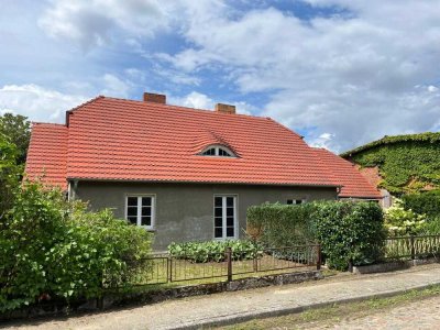 Traumhaftes Ausbauobjekt in wunderschöner Lage mit zusätzlichem Gestaltungsraum in Scheune und Stall