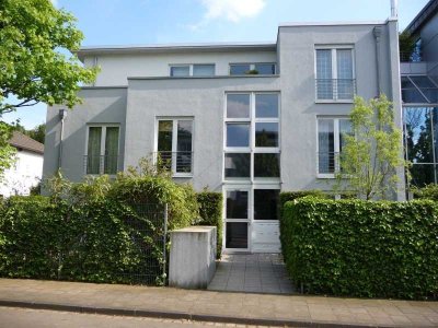 Wunderschöne moderne 2-Zimmerwohnung Penthouse im Düsseldorfer Norden sehr, nah zum Rhein gelegen