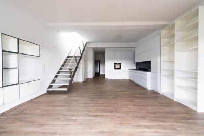 Exklusive Penthouse-Wohnung mit 2 Bädern in Fürth-Südstadt
