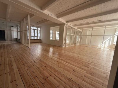 Ihr neues Loft Zuhause am Park am Gleisdreieck- Provisionsfrei!