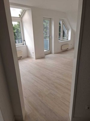 schöne lichtdurchflutete Maisonette