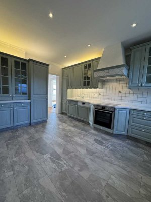 Erstbezug: Stilvolle 2-Zi.-Whg. (92 m²) – mit Option auf 3 Zimmer – hochwertige Ausstattung!