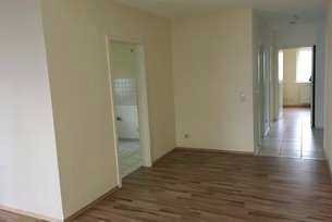 Günstige, gepflegte 3-Zimmer-Erdgeschosswohnung mit Balkon in Friedrichroda