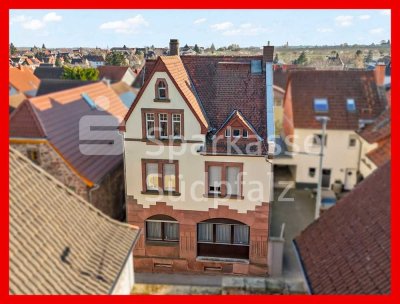 Zweifamilienhaus mit vielseitigen Nutzungsmöglichkeiten