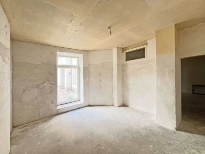Friedrichshain: Bezugsfreie EG-Wohnung zum Selbstausbau mit stufenlosem Zugang