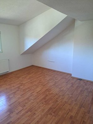 Helle 2-Zimmer Wohnung am Stadtrand