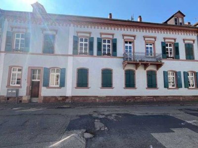 Einzigartiges Stadthausjuwel mit Innenhof, Dachterrasse und vielseitigen Möglichkeiten