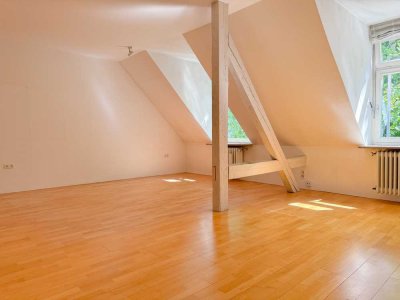 *** bezugsfrei *** schön geschnittene 3-Zimmer-Wohnung im Rückgebäude in der schönen Maxvorstadt ***