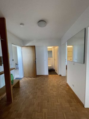 Wunderhübsche 2-Zimmer-Wohnung mit Einbauküche (von privat)
