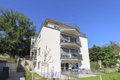 Panoramablick über Dresden: Penthouse mit Rundum-Dachterrasse und Gartenabteil zum Erstbezug