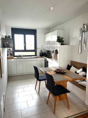 Attraktive 2,5-Zi-Wohnung mit Balkon im 1. OG in Poing