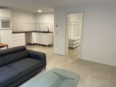 Möbliere und neuwertige 2-Zimmerwohnung mit Einbauküche in Rastatt Rheinau