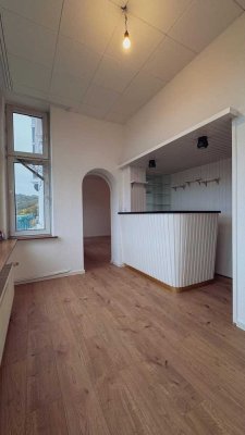 Helle 4-Zimmer-Altbauwohnung mit ca. 88 m² in der Koblenzer Vorstadt