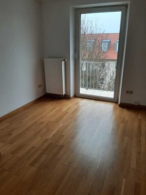 3-Zimmer-Wohnung mit Balkon und neuer EBK in Regensburg-Kumpfmühl