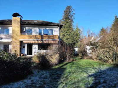 **Kaufpreis reduziert!!! DHH Aubing/ Lochh.- Allingerstr. 27 mit Doppel- Garage**