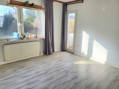 Helle 3 Zimmer Wohnung in gepflegtem MFH mit kleinem Balkon