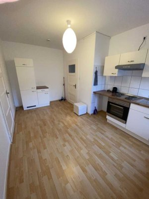Neuwertige 2-Zimmer-Wohnung mit Einbauküche in Hannover, für 2er-Studenten-WG geeignet