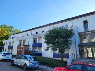 Möblierte, geschmackvolle, gepflegte 2-Zimmer-Wohnung in Saarbrücken