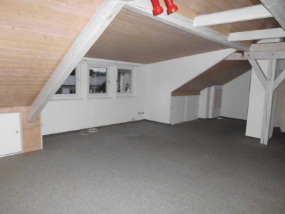 Sonnige und ruhige DG Wohnung in Dornhan-Weiden, schöne Aussicht