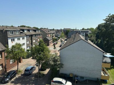 Helle und ruhige 2,5 Zimmer (78 m²) Wohnung in DU-Untermeiderich