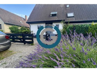 MODERNE DOPPELHAUSHÄLFTE - VOLL UNTERKELLERT - 2 WINTERGÄRTEN, TERRASSE & GEMÜTLICHER KAMIN