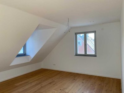 Helle 4-Zimmer Wohnung mit Terrasse im 3. OG in Straubing Kernstadt