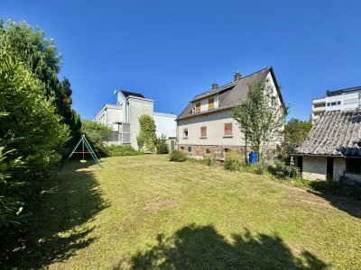 Freistehendes Einfamilienhaus mit vielseitigen Nutzungsmöglichkeiten