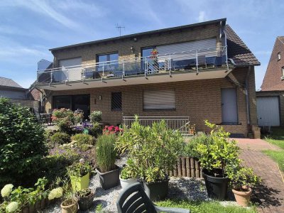 Wohnen in Schmachtendorf! Große Wohnung mit Balkon und eigenem Garten!