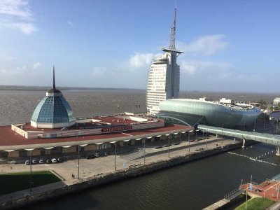 Renovierte 3-Zimmer-Wohnung mit Balkon und EBK in Bremerhaven