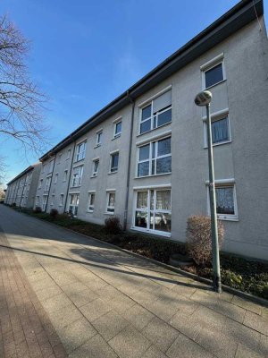 Behindertengerechte 2,5 Raum Wohnung in einer grünen Wohnanlage in Altenessen! Provisionfrei!