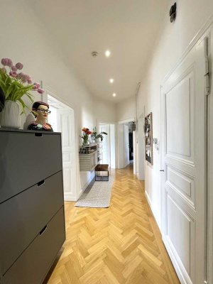 Luxus! 4-Zimmer-Wohnung in Jugendstil Altbau