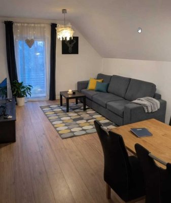 Tolle Dachgeschosswohnung mit 3 Zimmern in Stadtnähe