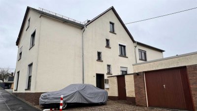 Solides Zweifamilienhaus in Ortslage von Hilgert, Umbau mit KfW-Förderung möglich!