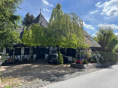 Charmantes Fachwerkhaus in ruhiger Lage – Liebhaberobjekt mit Einliegerwohnung
