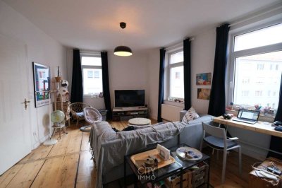 Altbauwohnung mit Holzdielen und Einbauküche in Gärten b. Wöhrd