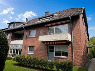 Helle, gut geschnittene Dachgeschosswohnung mit Balkon & Garage in ruhiger, grüner Lage von Bramfeld